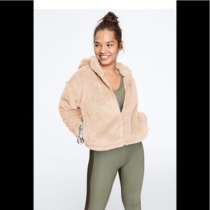 NWT VS PINK ~ Sherpa Full Zip Hoodie (cream)